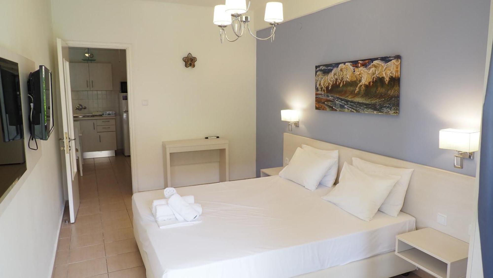 Leonidas Apartments And Suites Mola Kaliva Exterior foto
