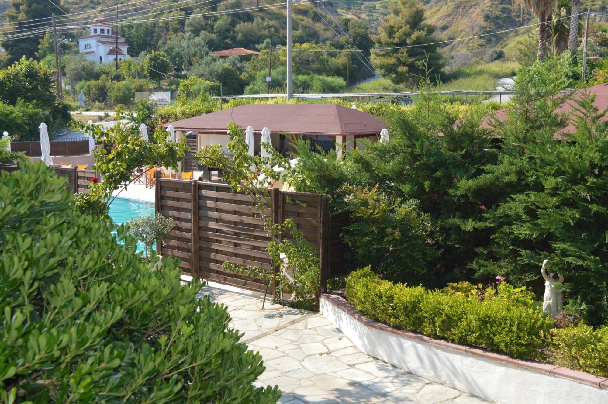 Leonidas Apartments And Suites Mola Kaliva Exterior foto