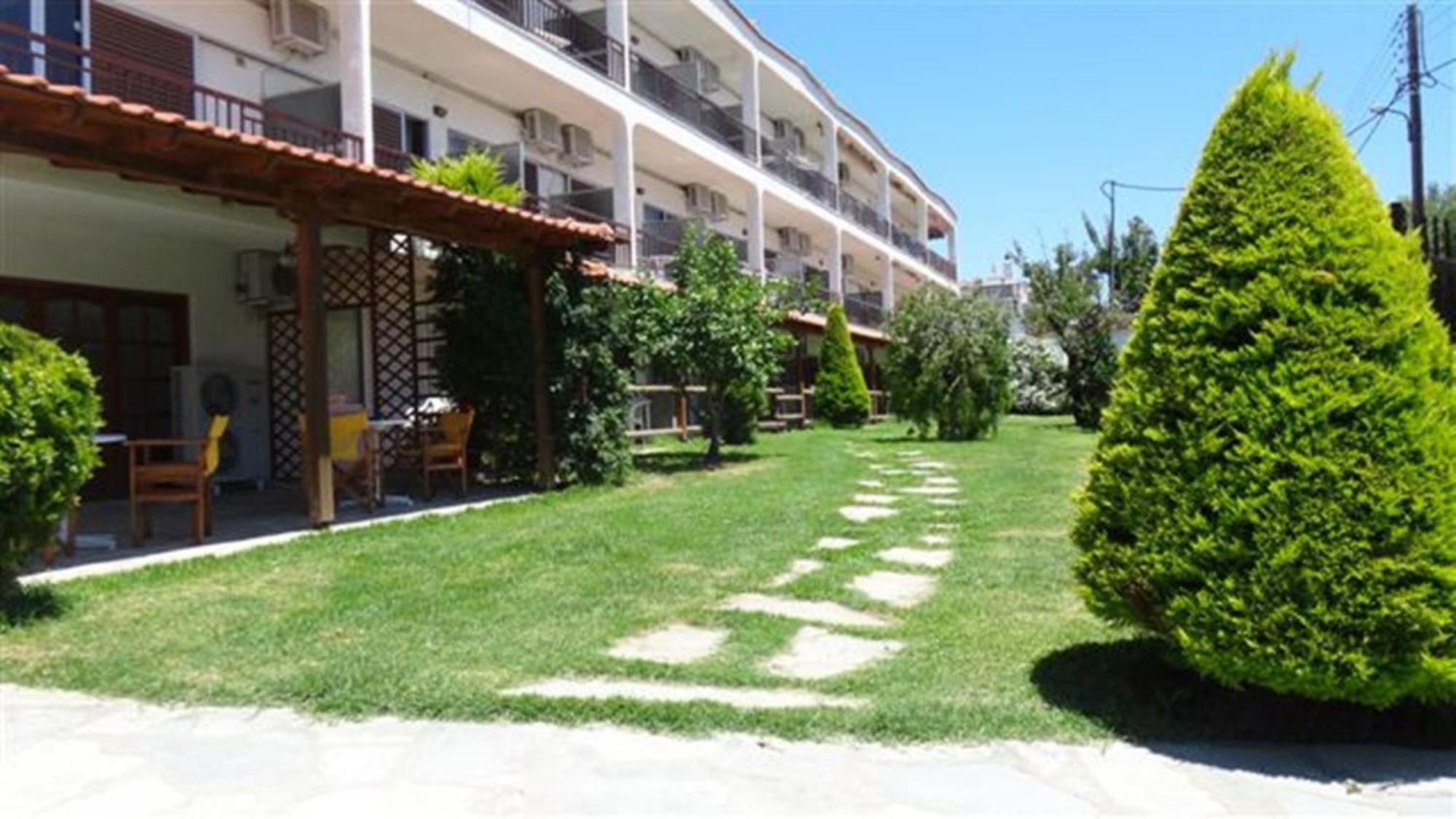 Leonidas Apartments And Suites Mola Kaliva Exterior foto